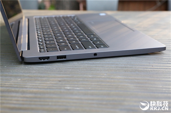 5399元八代U！新小米笔记本Air开箱图赏：深空灰配色