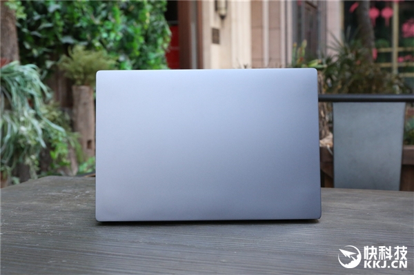 5399元八代U！新小米笔记本Air开箱图赏：深空灰配色