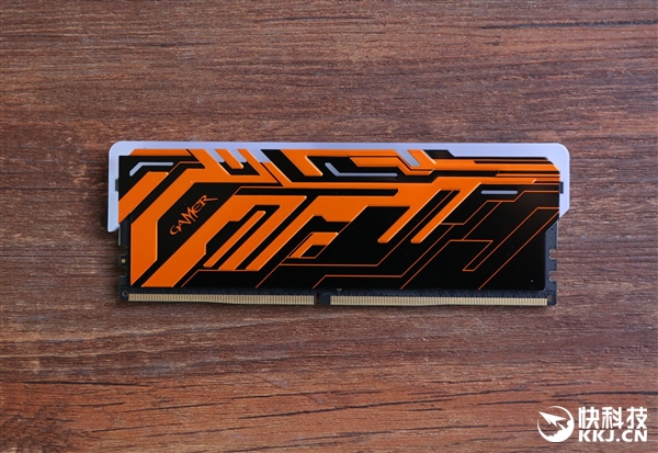 679元！影驰GAMER II内存开箱图赏：色彩激情澎湃