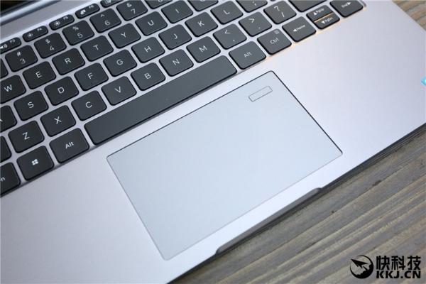 轻薄游戏神器！小米笔记本Air四核增强版评测