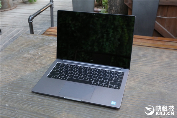 5399元八代U！新小米笔记本Air开箱图赏：深空灰配色