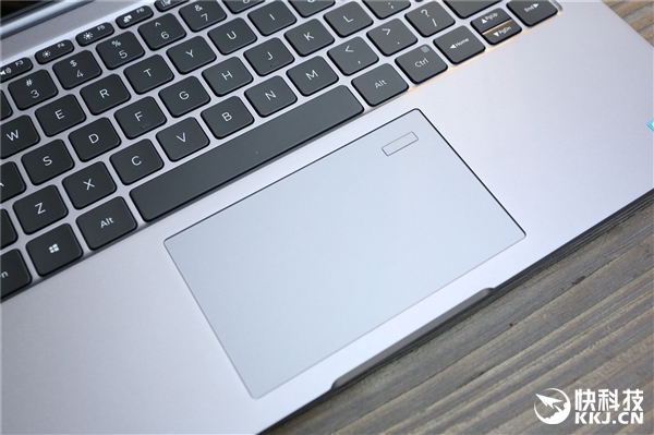 5399元八代U！新小米笔记本Air开箱图赏：深空灰配色