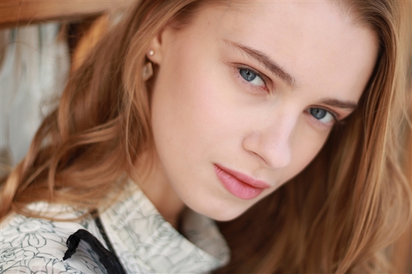 佳能发布入门单反EOS ：AI辅助自动对焦