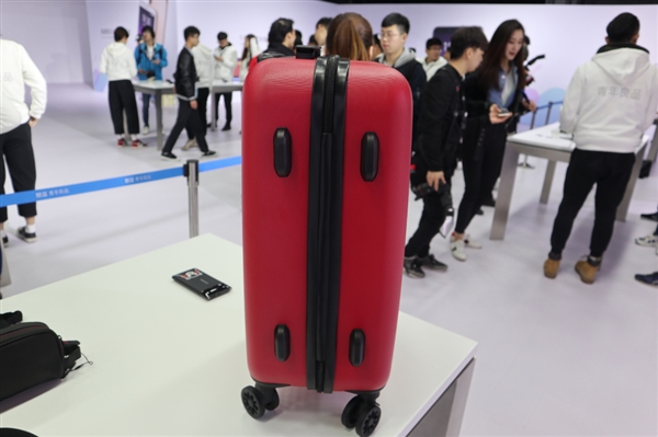 魅蓝20寸旅行箱酷MA萌定制版图赏：颜值大赞