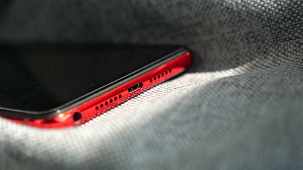 预约量超4600万 OPPO R15即将开卖：2999元起售