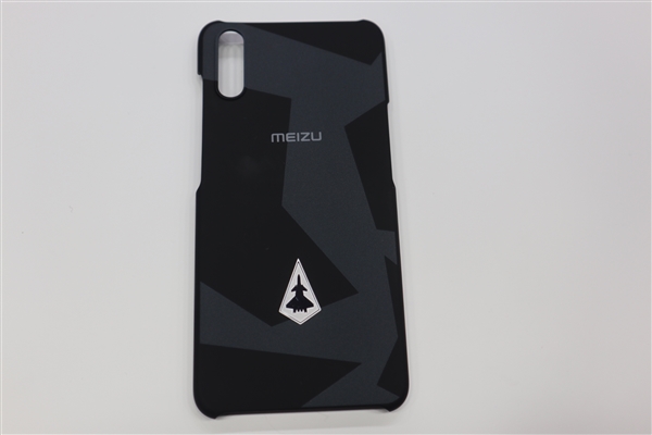 歼-20灵魂附体魅蓝E3：看一眼热血沸腾！