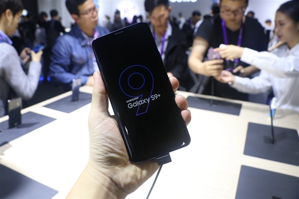 后置摄像头够彪悍!三星S9/S9+上手体验:很好很强大