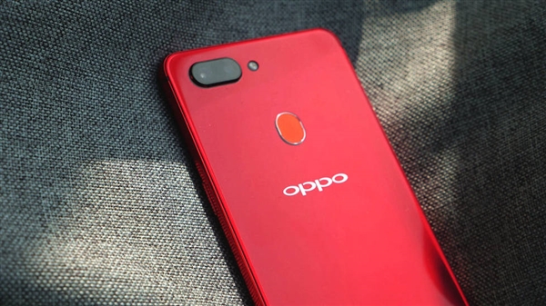 预约量超4600万 OPPO R15即将开卖：2999元起售