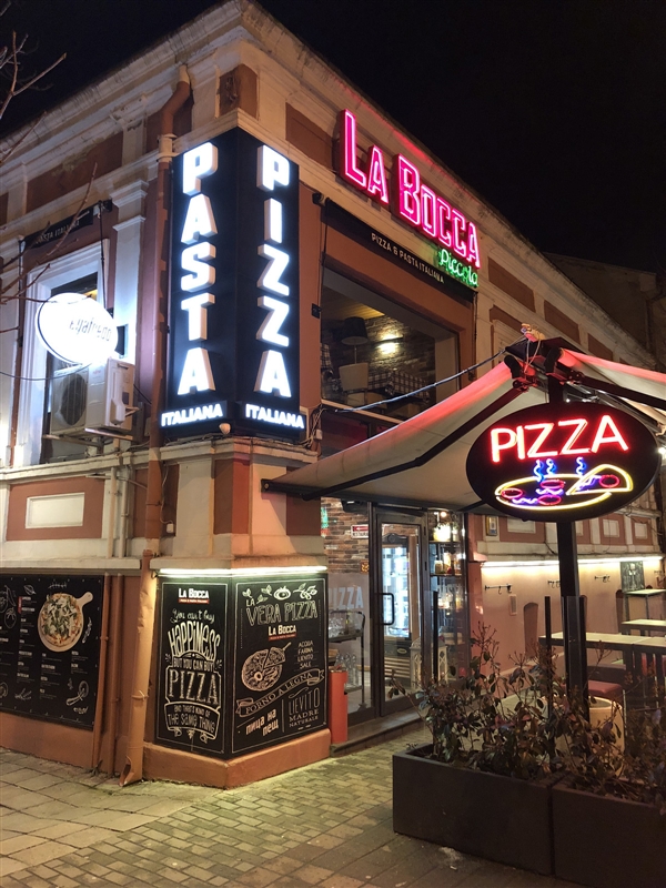 三星S9+/Note 8/iPX/Pixel 2 XL低光拍照对比：第一竟是它！