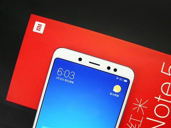 红米Note 5图赏：多彩配色颜值不俗