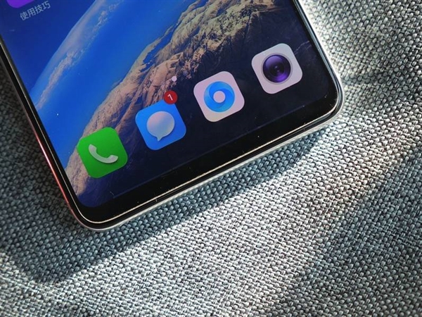 预约量超4600万 OPPO R15即将开卖：2999元起售