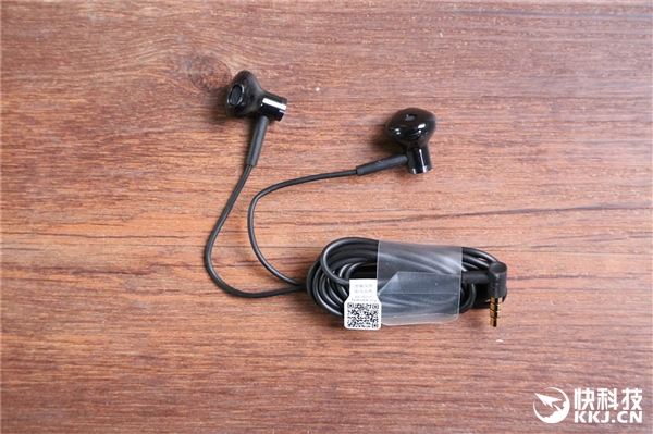 69元！小米双单元半入耳式耳机开箱图赏