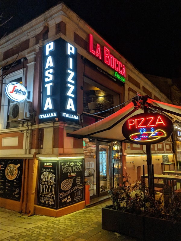 三星S9+/Note 8/iPX/Pixel 2 XL低光拍照对比：第一竟是它！