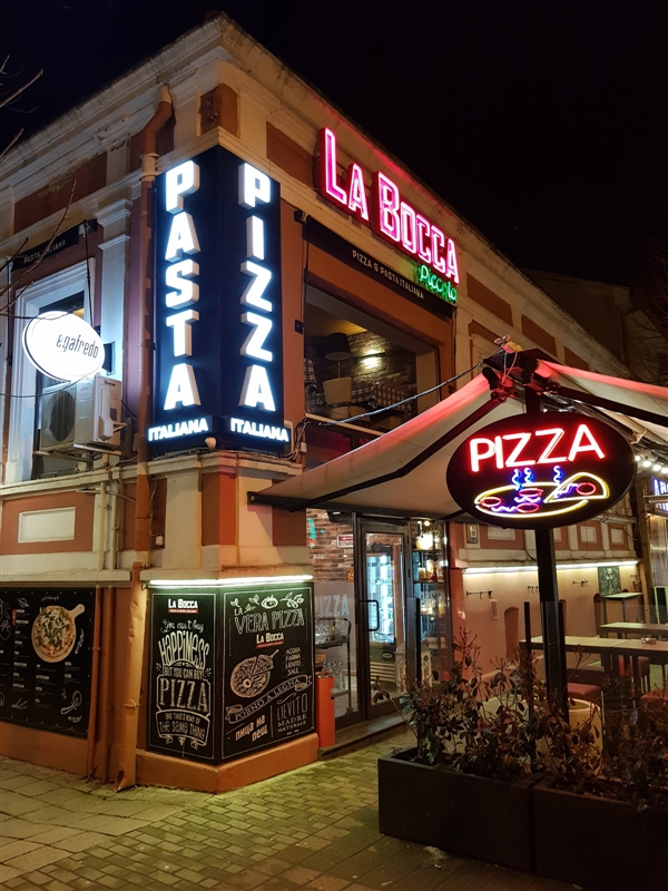 三星S9+/Note 8/iPX/Pixel 2 XL低光拍照对比：第一竟是它！