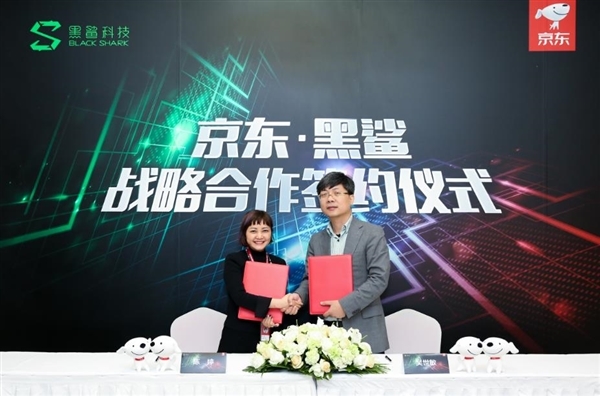 845/8GB太残暴!小米投资的黑鲨手机诞生背后:太牛