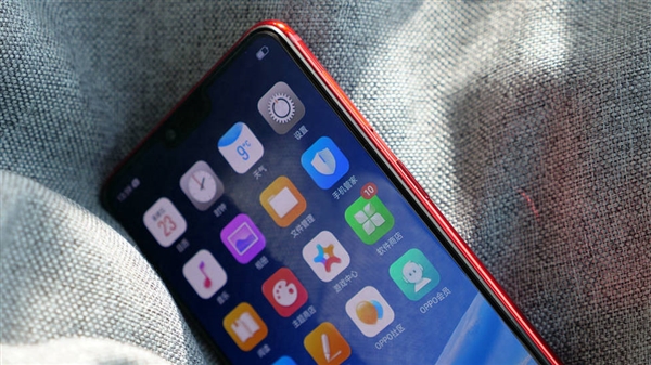 预约量超4600万 OPPO R15即将开卖：2999元起售