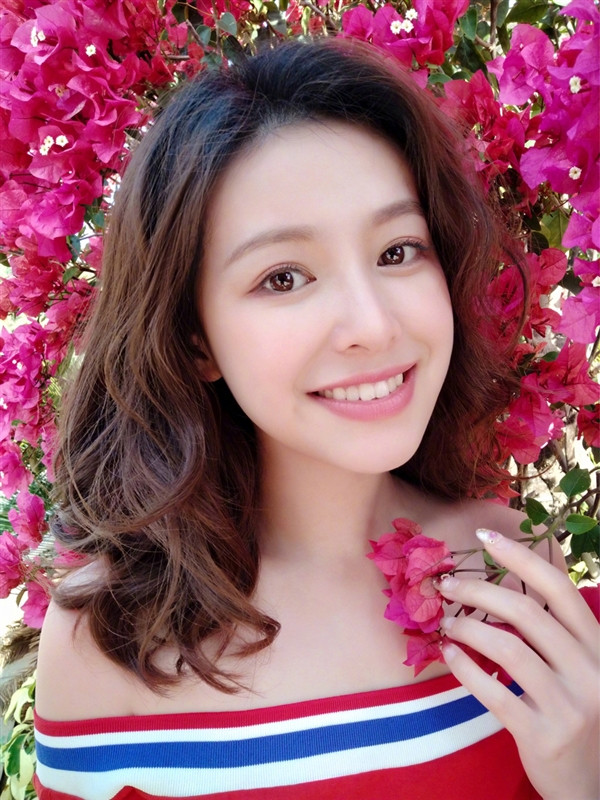 屏下指纹成真！vivo X21正式发布：完美全面屏