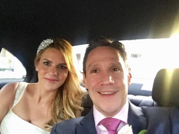 男子发错短信给陌生女子：最终两人竟牵手结婚