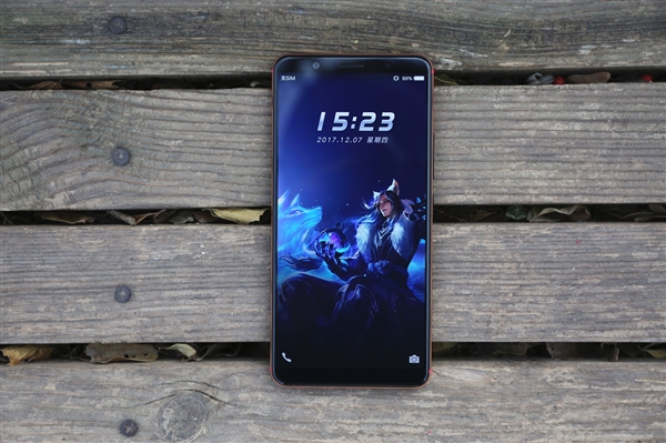 vivo新机通过3C认证：支持18W快充