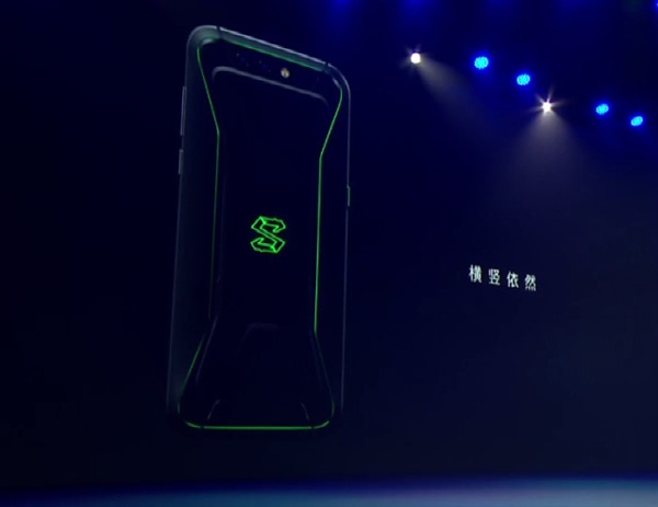 大怪兽！黑鲨游戏手机首发亮相：跑分超小米MIX 2S