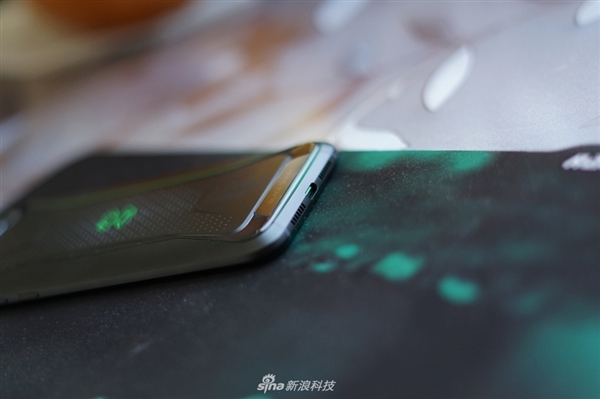 颜值出众！黑鲨游戏手机图赏：来感受下