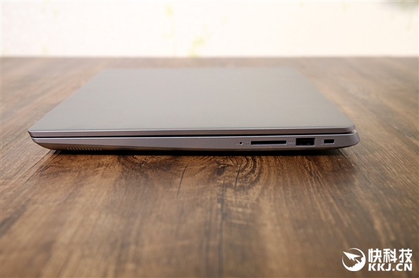 联想2018款小新潮7000笔记本开箱图赏：8代U+超高屏占