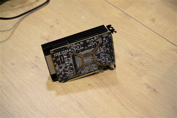 终极小钢炮!迪兰恒进Vega Nano真身首曝