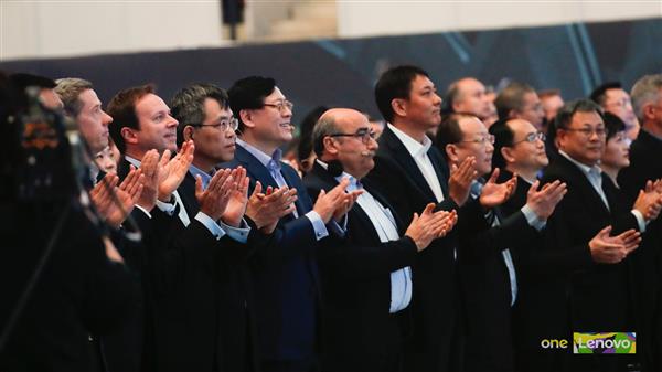 联想吹响“全面智能化“号角 杨元庆2018要打响“四大战役”!