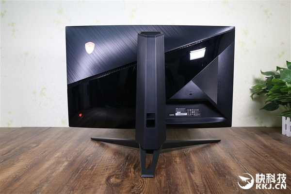 2K曲面屏！微星MPG27CQ显示器开箱图赏：144Hz/1ms响应