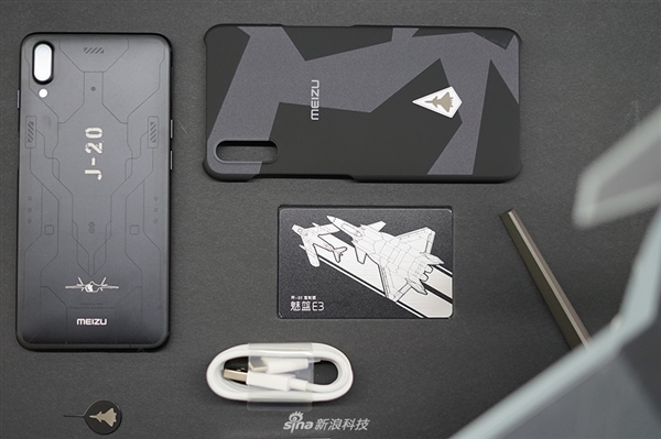 魅蓝E3歼-20定制典藏版开箱：颜值爆表