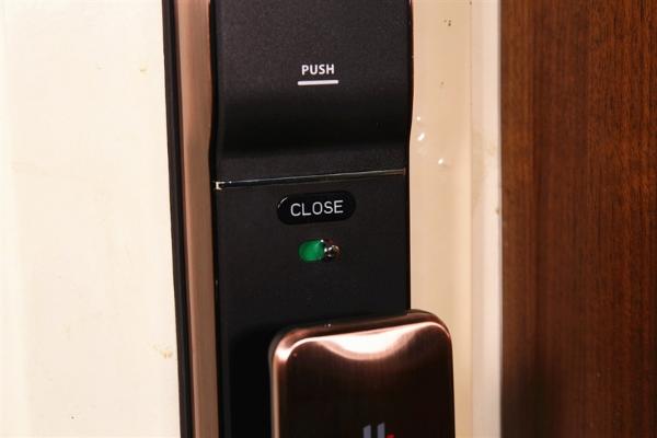 你的私人安全管家 优点智能锁E1评测：C级锁芯+FPC传感器