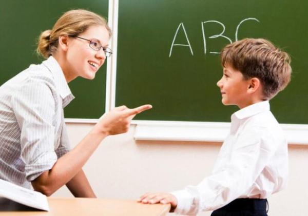 科技晚报：QQ停止为欧洲用户提供服务 Spotify收购音乐授权平台Loudr原创派