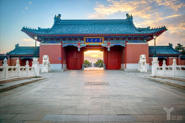 盘点丨毕业年薪34万，高校人工智能研究哪家强？