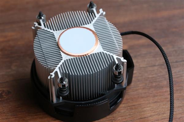 AMD锐龙二代原配散热器揭秘:酷冷至尊出品