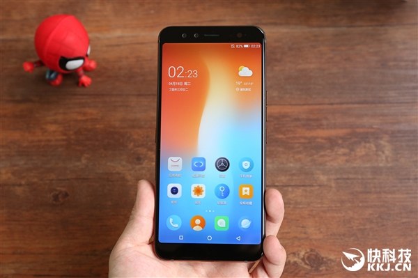 国美U7手机开箱图赏：最全生物识别加持