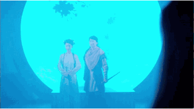 《仙剑奇侠传》真人实景演出:灵儿竟指着我的手机说...