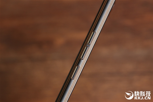 国美U7手机开箱图赏：最全生物识别加持