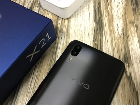 vivo X21上手评测：惊艳的不止是屏幕指纹解锁
