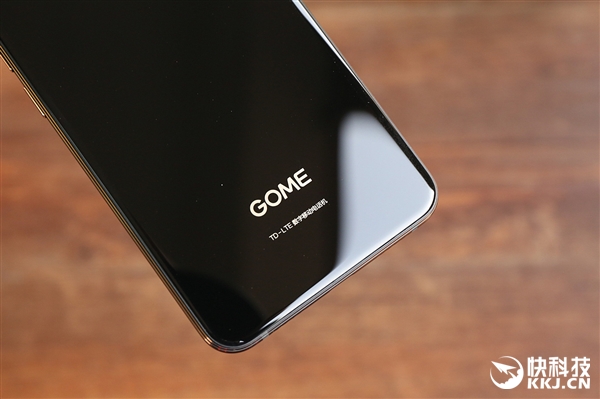 国美U7手机开箱图赏：最全生物识别加持