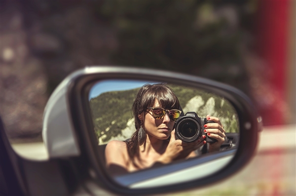 连续15年 佳能蝉联可换镜头数码相机市占率全球第一