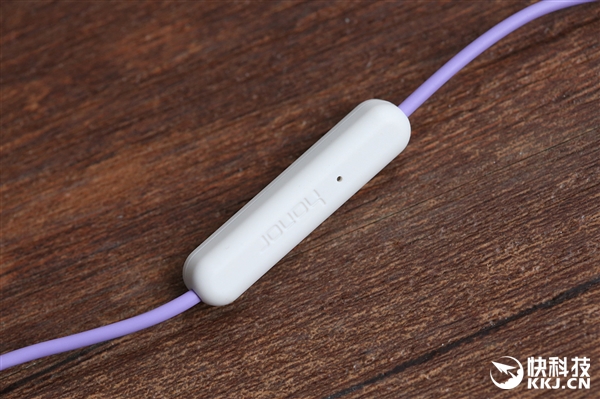 荣耀魔声耳机2宁静紫图赏：金标Hi-Res亮眼