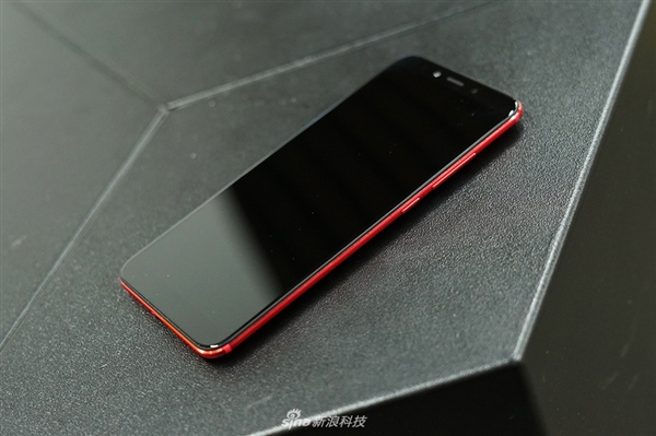 小米6X图赏：全金属机身手感大赞
