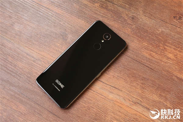 国美U7手机开箱图赏：最全生物识别加持