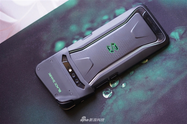 颜值出众！黑鲨游戏手机图赏：来感受下