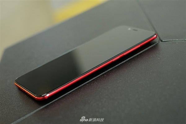 小米6X图赏：全金属机身手感大赞