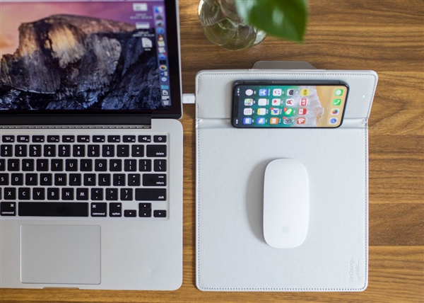 1元预售 南孚新一代鼠标垫可为手机无线充电