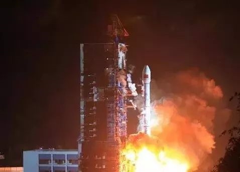 中国自主卫星电话正式放号：再听不到“不在服务区”