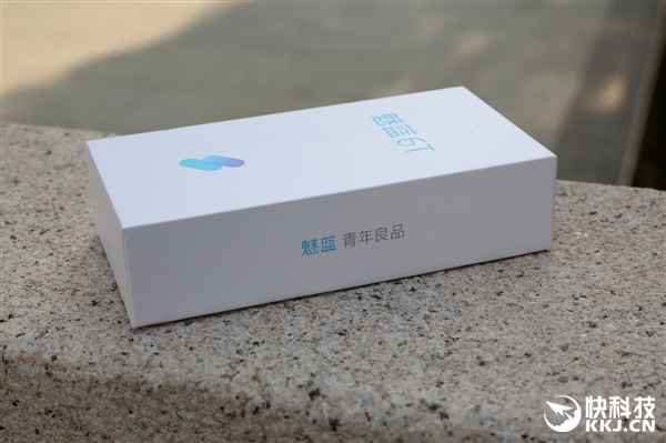 魅蓝6T香槟金开箱图赏:喜欢白色就选它