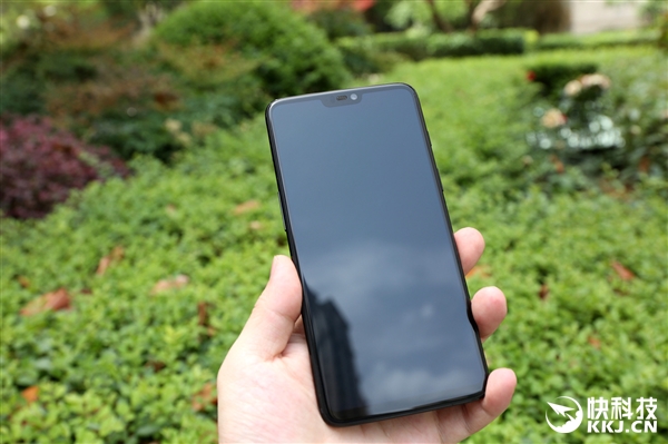 3199元起！一加6亮瓷黑开箱图赏：爱不释手