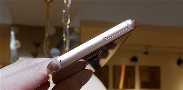 6388元 三星Galaxy S9+晨漾金发布：搭载Exynos 9810